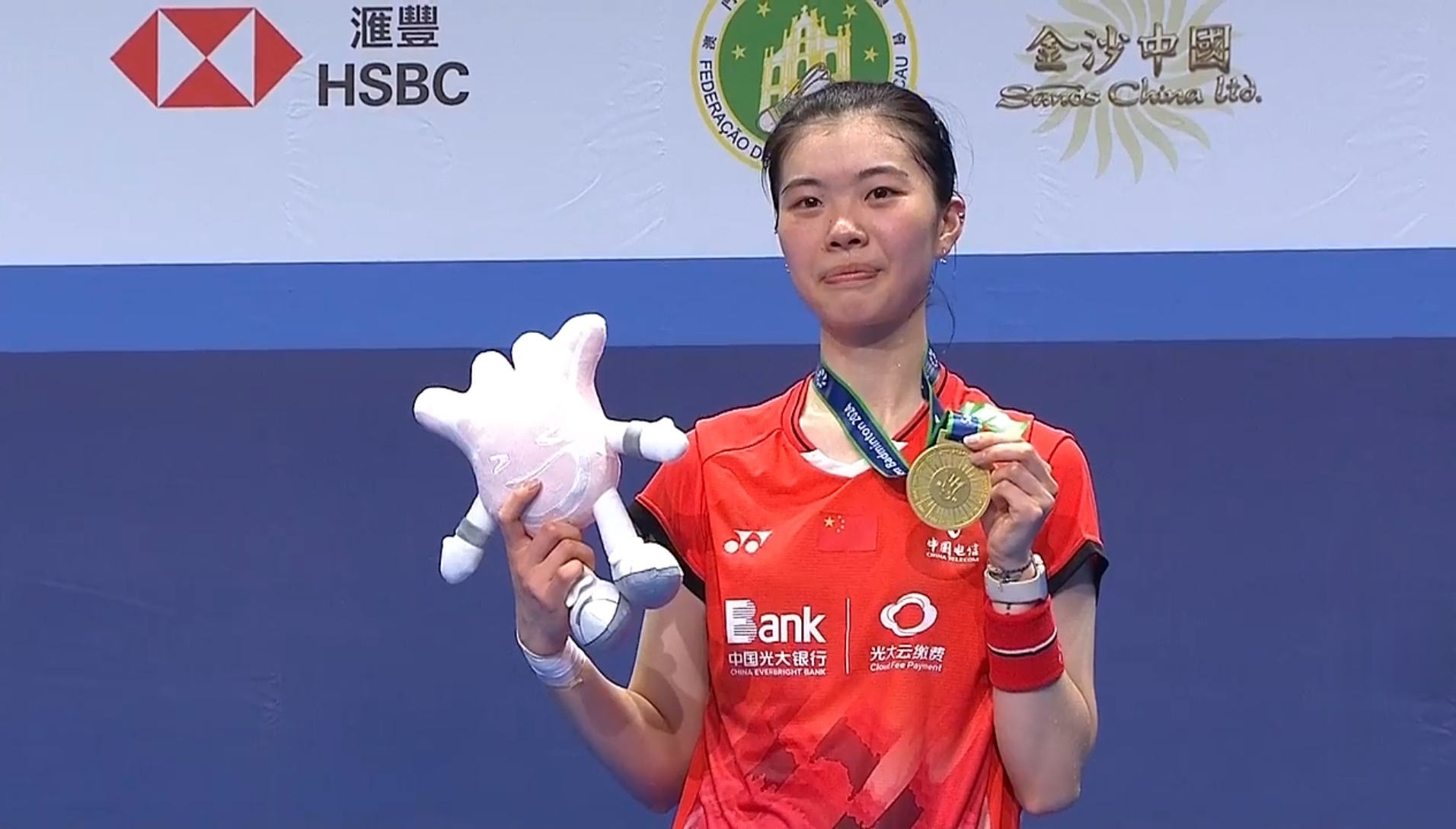 爱游戏亚洲官网-比利时羽毛球选手轻松夺冠，实力无懈努力无私的简单介绍