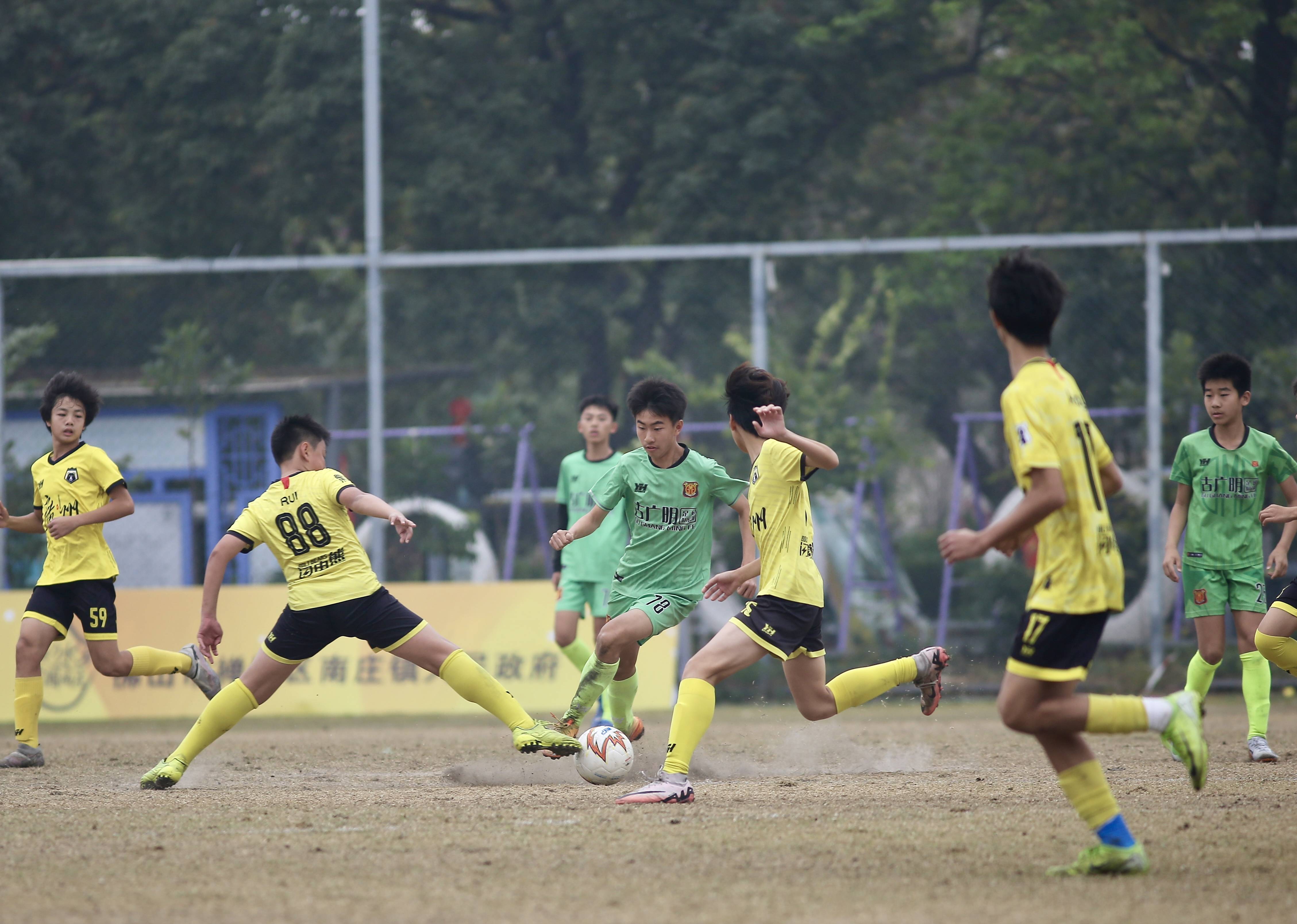 爱游戏vip注册-亚洲足球联赛球员备战预备周末比赛