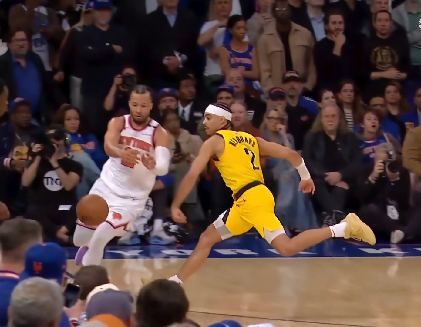 爱游戏培训-步行者队后卫在比赛中抢断次数破纪录，成为队内防守利器的简单介绍