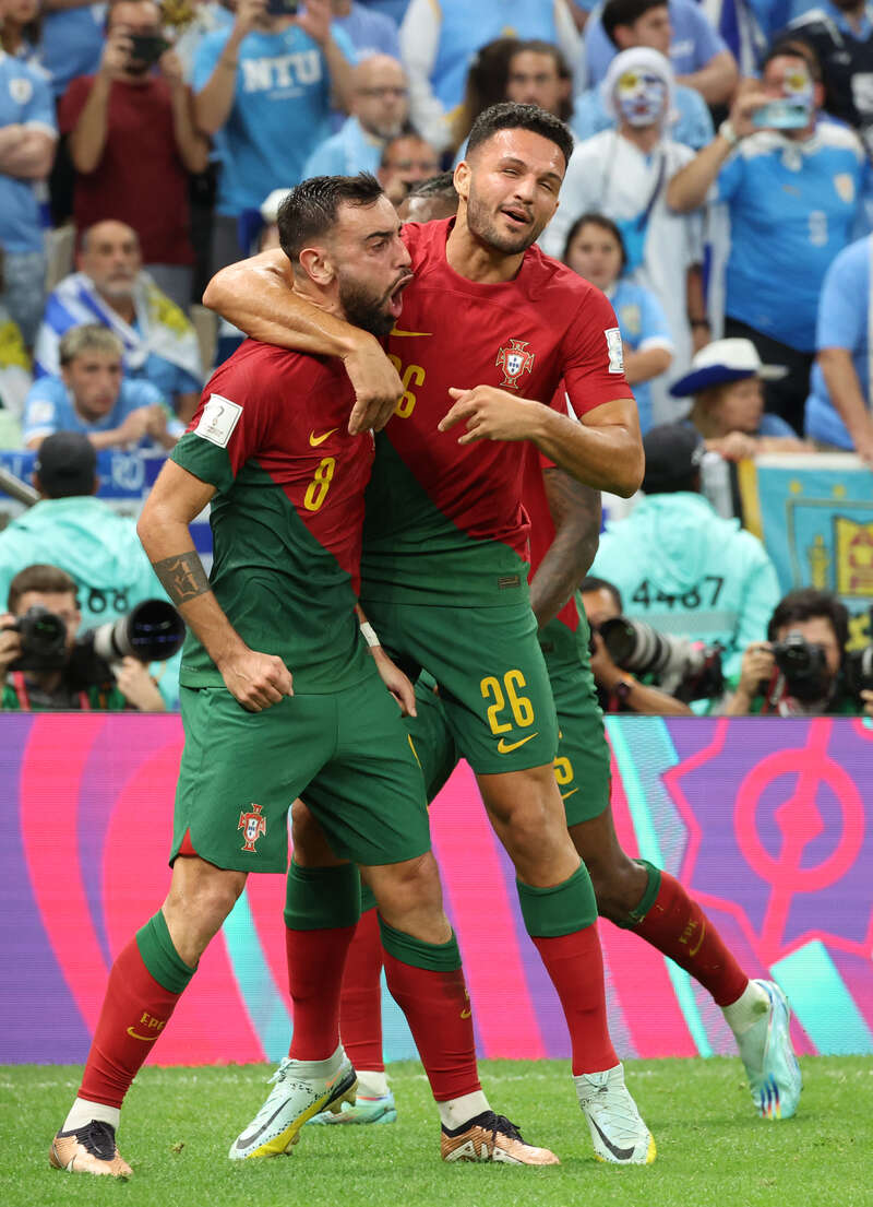 爱游戏登录-葡萄牙队在比赛中勇夺冠军，继续领跑的简单介绍