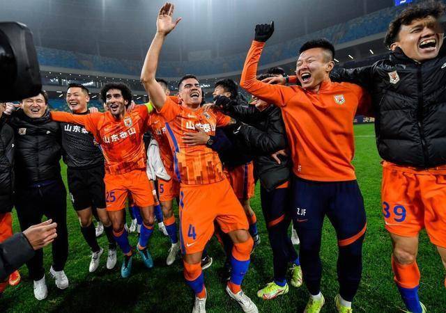 爱游戏登录入口-包含山东鲁能后防反击犀利，控制节奏稳健的词条