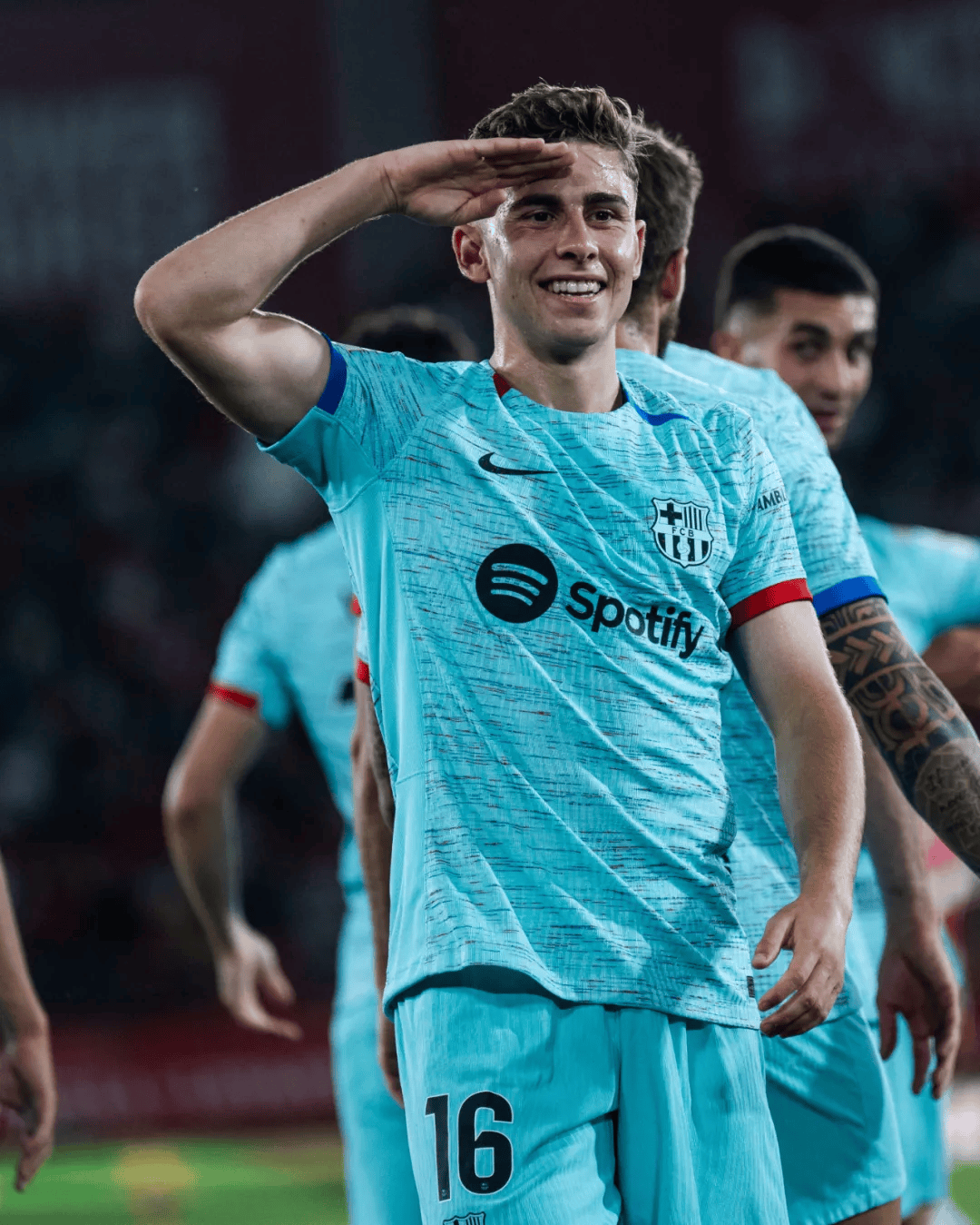 爱游戏馆-阿尔梅里亚后卫连续解围守住球门