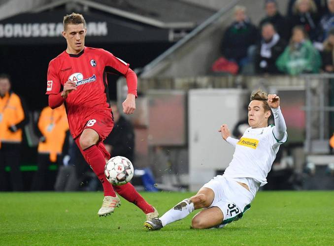 爱游戏vip注册-弗赖堡球星赛后发飙，引发内部争议的简单介绍