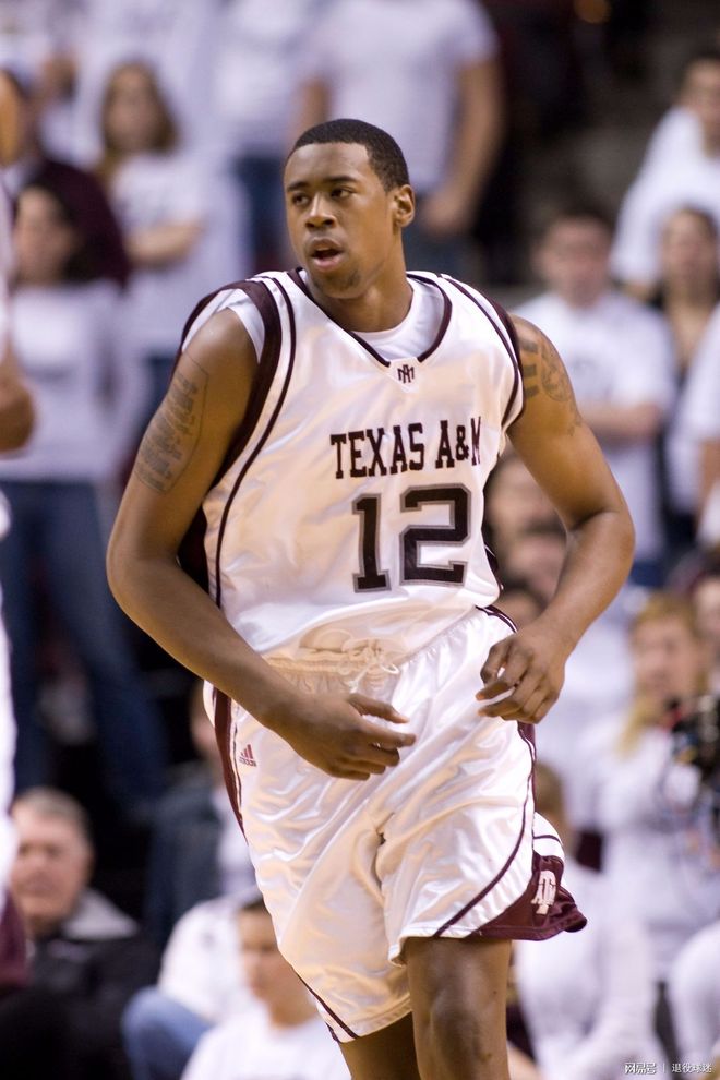 爱游戏在线登录-篮球德州剧场将主持-赛季场的简单介绍