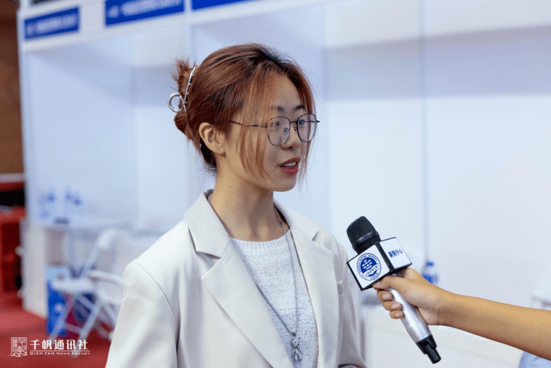 爱游戏下载-包含筑梦巅峰：体操选手勇往直前的词条