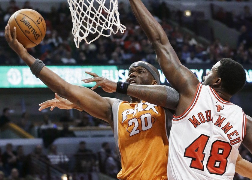 爱游戏入口-魔术大胜公牛，约瑟夫贡献25分